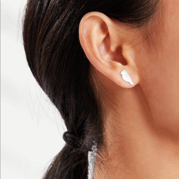 SALE Dainty Gold Cardinal Bird Stud Earrings - Picture 4 of 4